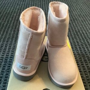 Ugg Uggs Classic toddler girls baby pink boots 12